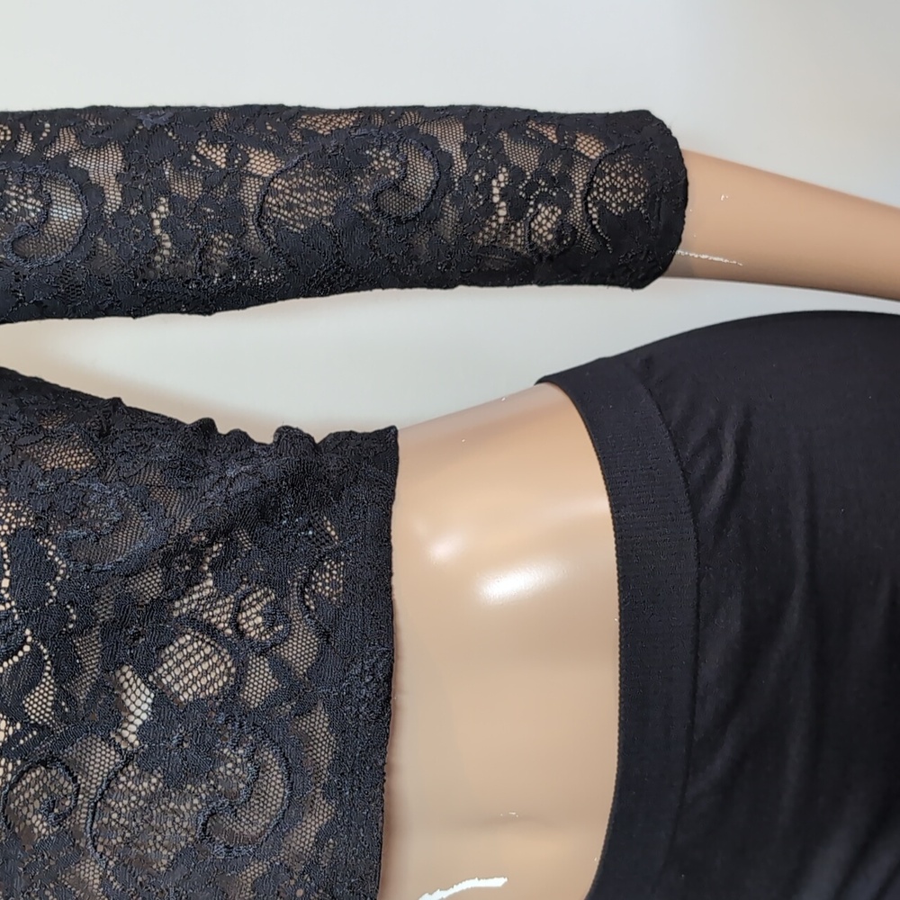 ❌SOLD❌ Aritzia Lace Crop Top 3/4 Sleeve Ballet U-Back Sheer Stretchy Fitted - Picture 5 of 11